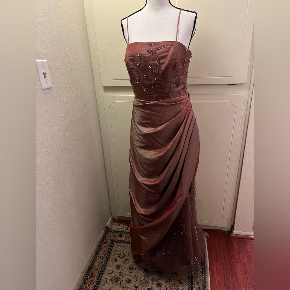 Beautiful burgundy long dress Size 8 with long shawl